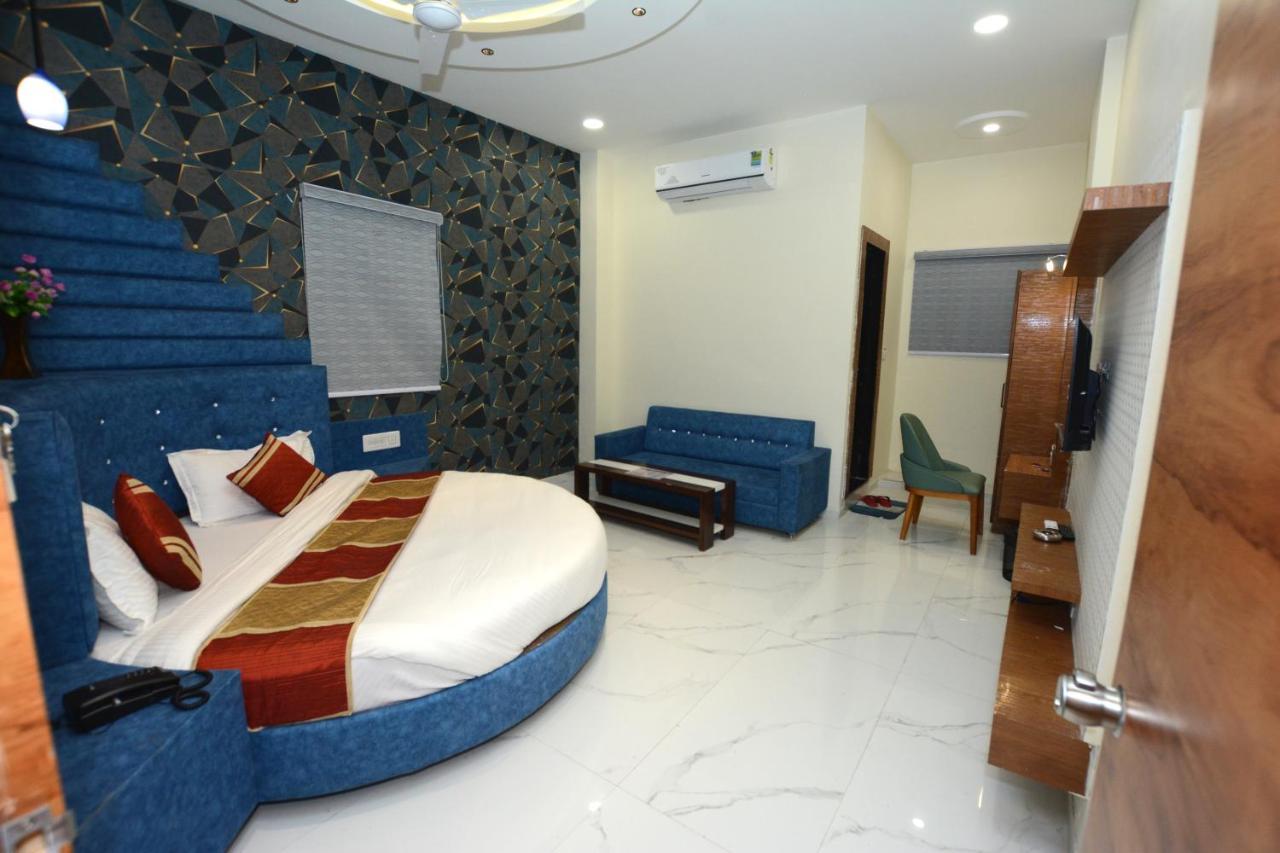 Hotel Villa Inn Anand Luaran gambar