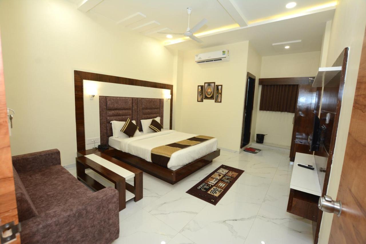Hotel Villa Inn Anand Luaran gambar
