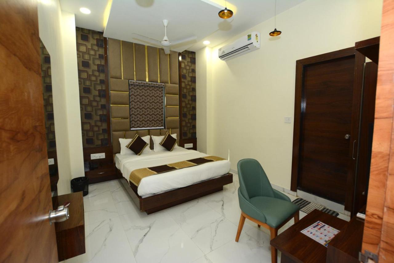 Hotel Villa Inn Anand Luaran gambar