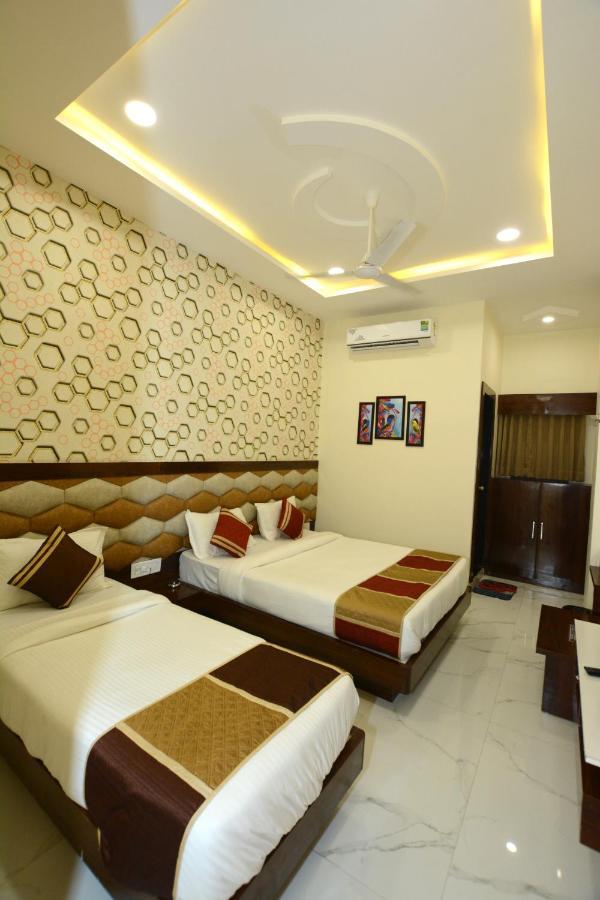 Hotel Villa Inn Anand Luaran gambar
